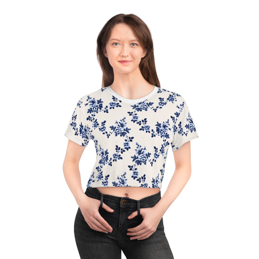 Women's Blue Flowers Crop Tops T-Shirt (All Over Print)